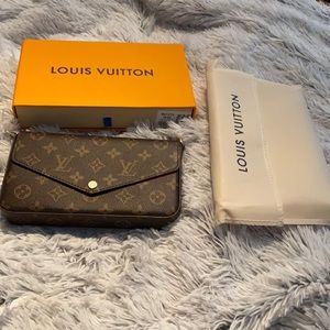 LV Félice Pouchette